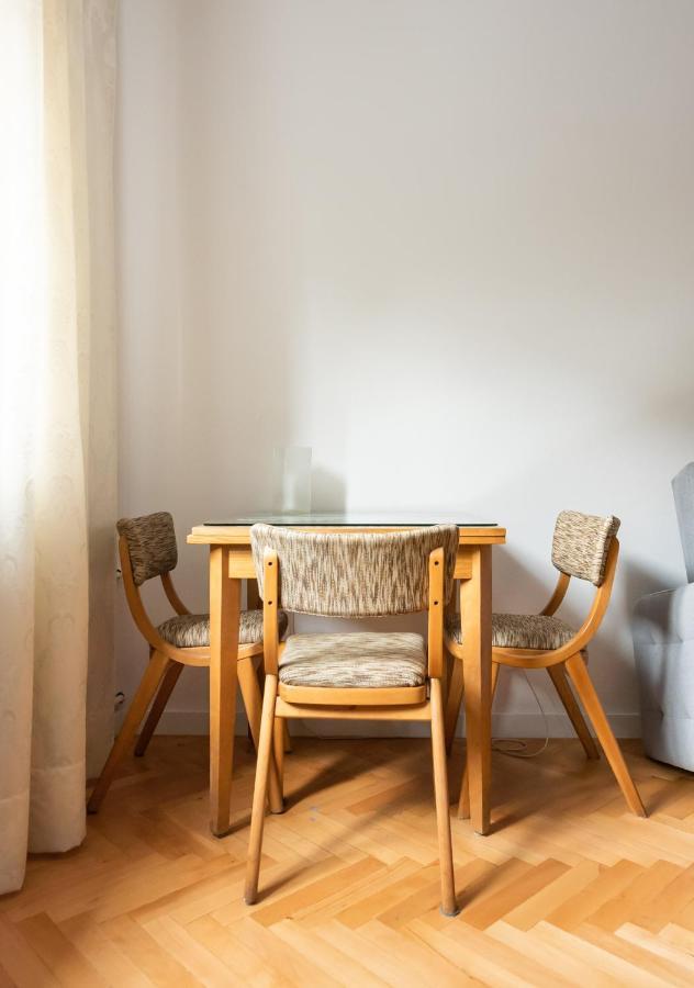 Plac Zbawiciela 3-Bedroom Apartment Варшава Экстерьер фото