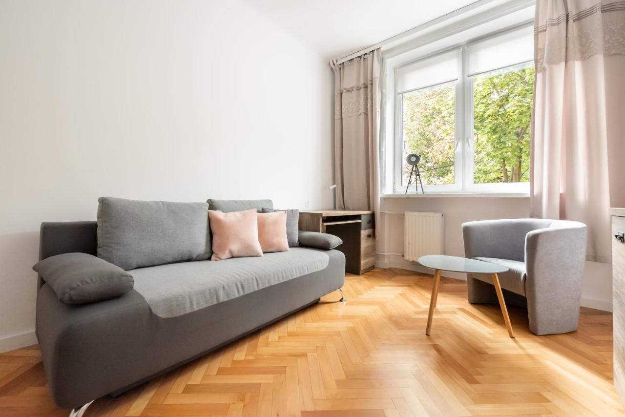 Plac Zbawiciela 3-Bedroom Apartment Варшава Экстерьер фото