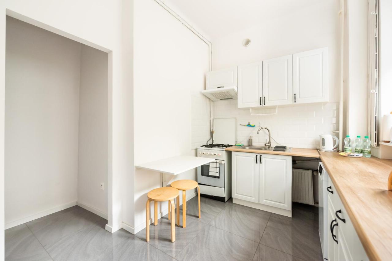 Plac Zbawiciela 3-Bedroom Apartment Варшава Экстерьер фото