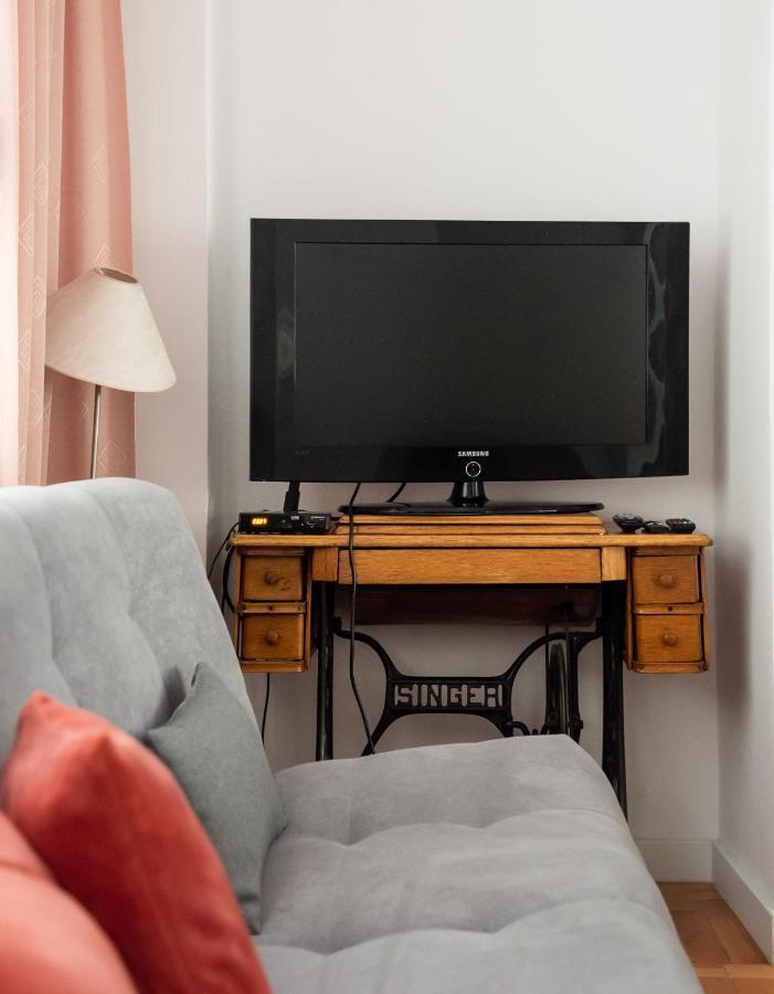 Plac Zbawiciela 3-Bedroom Apartment Варшава Экстерьер фото